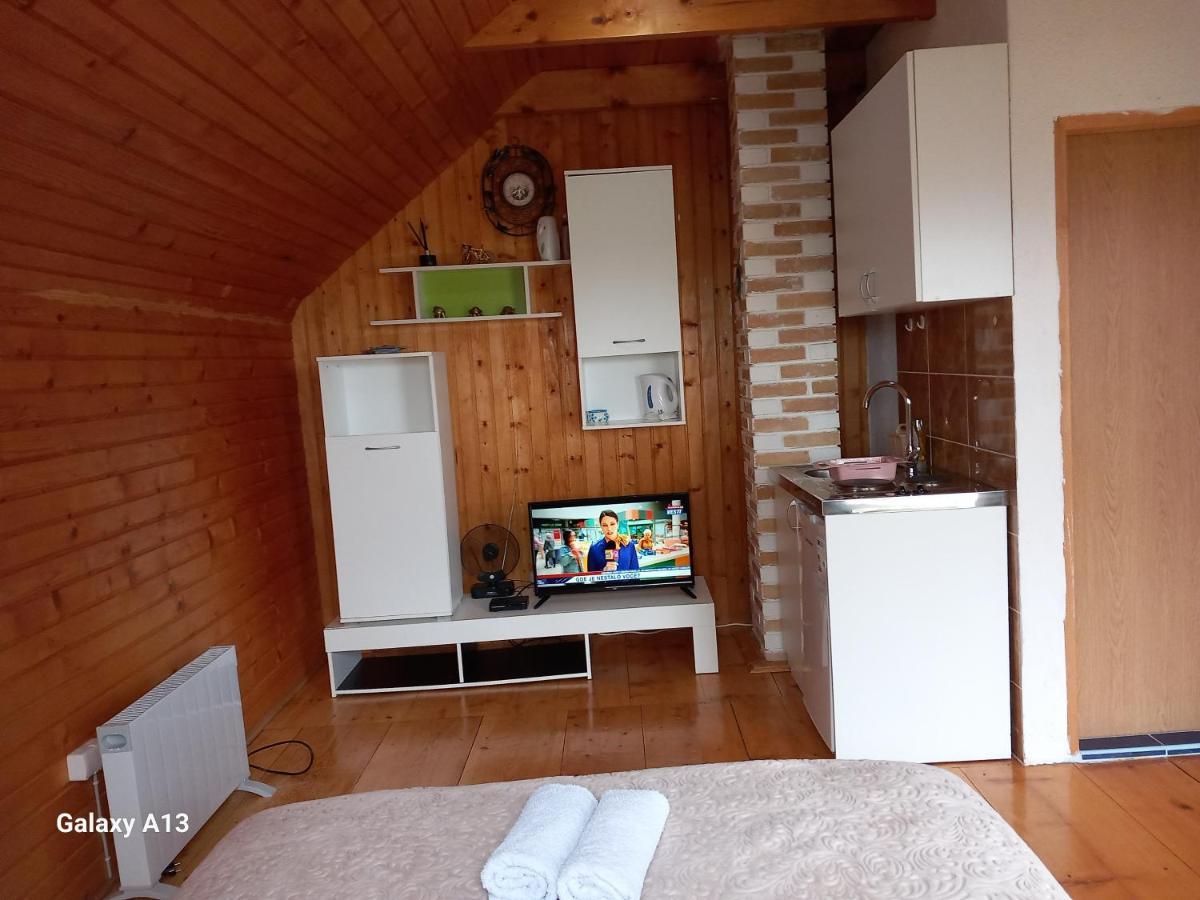 Apartman Andrija 자블야크 외부 사진